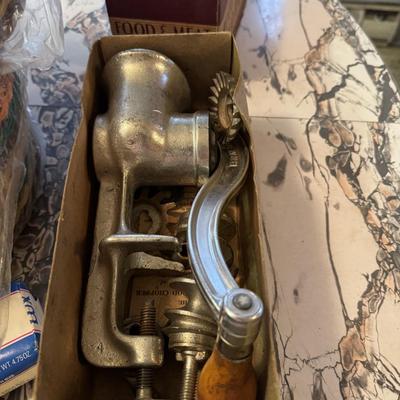 Vintage Kitchen Lot 179