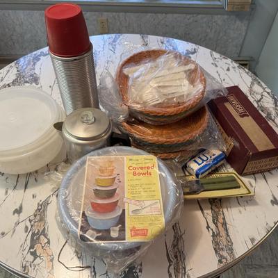 Vintage Kitchen Lot 179