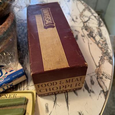 Vintage Kitchen Lot 179