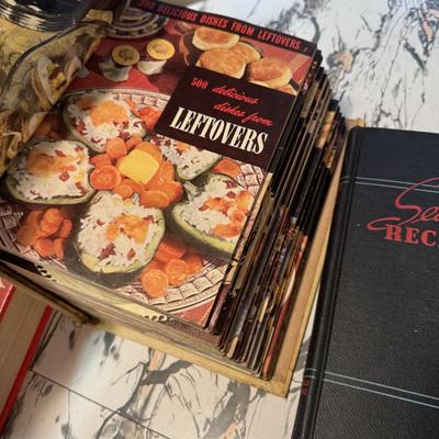 Vintage Cookbook Lot 185
