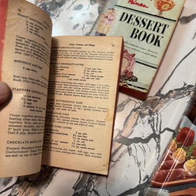 Vintage Cookbook Lot 185