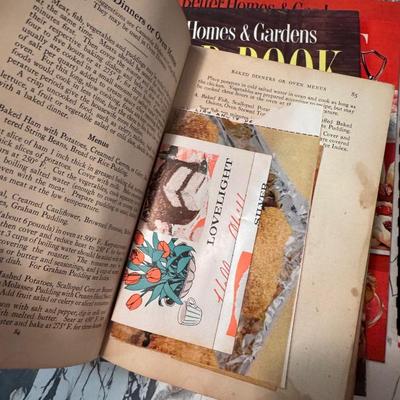 Vintage Cookbook Lot 185