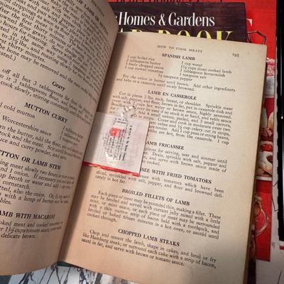 Vintage Cookbook Lot 185