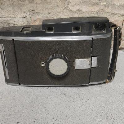 Sale Photo Thumbnail #492: Polaroid land camera 150. Fits medium flat rate box