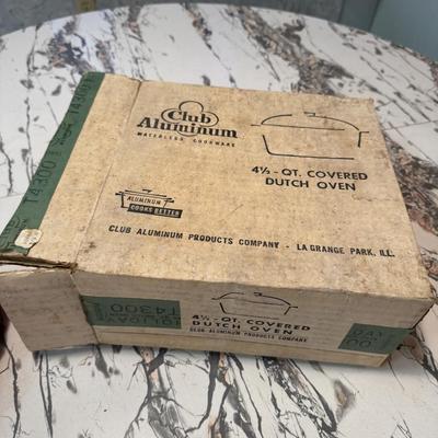 New Unopened Club Cookware Dutch Oven