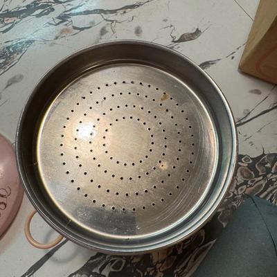 New Vintage Grease Can and Shaker Aet