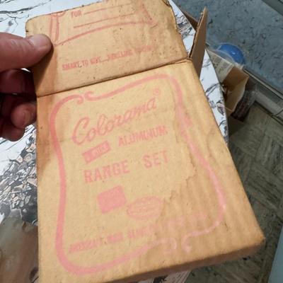 New Vintage Grease Can and Shaker Aet