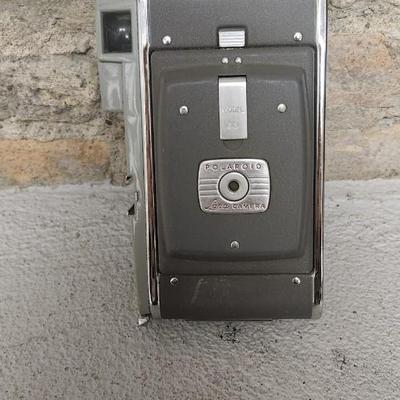 Sale Photo Thumbnail #516: Polaroid Model 80 in case with book, flash and bulbs. Fits large flat rate box