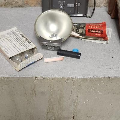 Sale Photo Thumbnail #522: Polaroid Model 80 in case with book, flash and bulbs. Fits large flat rate box