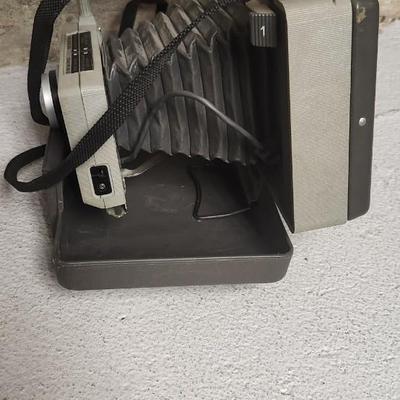 Sale Photo Thumbnail #585: Polaroid 340. Fits medium flat rate box