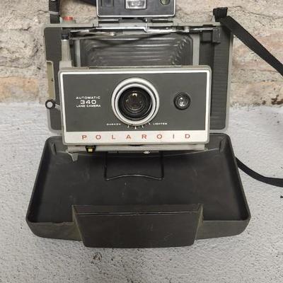 Sale Photo Thumbnail #582: Polaroid 340. Fits medium flat rate box
