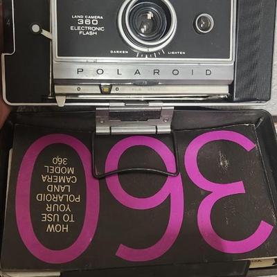 Sale Photo Thumbnail #588: Polaroid 360 with booklet. Fits medium flat rate box