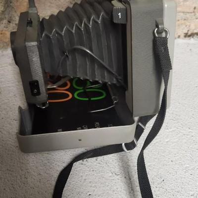 Sale Photo Thumbnail #599: Polaroid 420 with booklet. Fit medium flat rate box