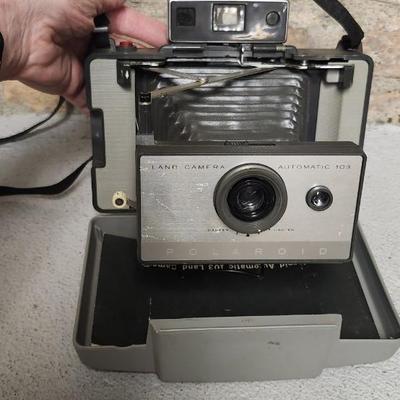 Sale Photo Thumbnail #615: Polaroid cameras. Three -J33 Model 80 and 103. Fits large flat rate box...medium is too snug to feel comfortable shipping them.