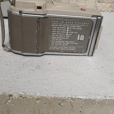 Sale Photo Thumbnail #604: Polaroid cameras. Three -J33 Model 80 and 103. Fits large flat rate box...medium is too snug to feel comfortable shipping them.