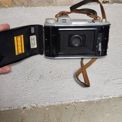 Sale Photo Thumbnail #635: Kodak Tourist. Fits medium flat rate box