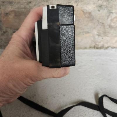 Sale Photo Thumbnail #647: Pair of Kodak Instamatic cameras. One 700 in case and one x-30 in case. The 700 has film in it. Fits medium flat rate box