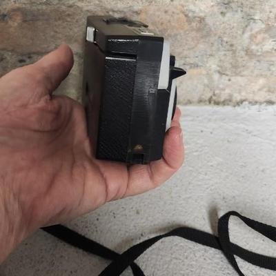 Sale Photo Thumbnail #645: Pair of Kodak Instamatic cameras. One 700 in case and one x-30 in case. The 700 has film in it. Fits medium flat rate box