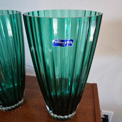 Sale Photo Thumbnail #67: Beautiful Emerald Green Matching vases by Villeroy and Boch
No chips or cracks