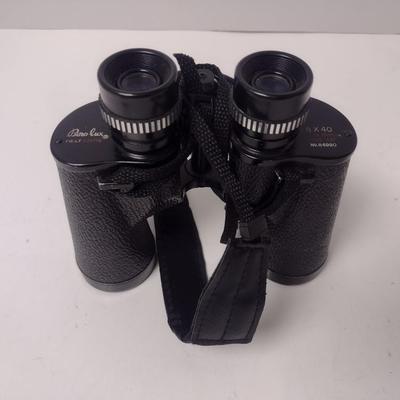 Bino-Lux 8x40 Field Glasses with the David Sibley Field Guide to Bird Watching in North America