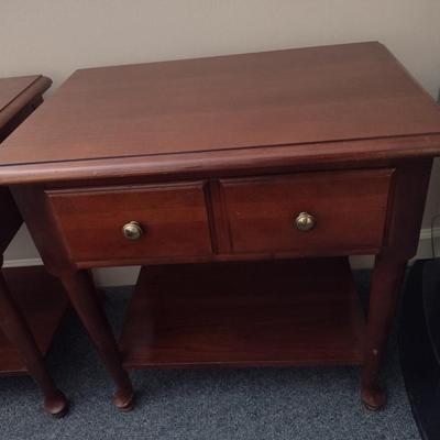 Cherry Finish Queen Anne Design Single Drawer Accent Table Open Home Collection by Stanley Choice A