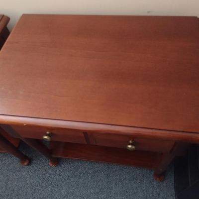 Cherry Finish Queen Anne Design Single Drawer Accent Table Open Home Collection by Stanley Choice A