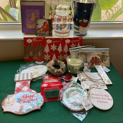 Sale Photo Thumbnail #138: Ornaments, cards, Candles, Hooks etc