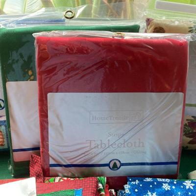 Sale Photo Thumbnail #176: Various tablecloths,, napkins.  Many brand new