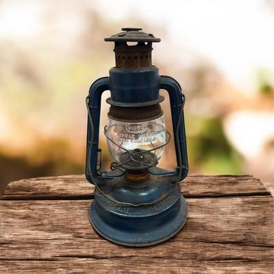 Sale Photo Thumbnail #357: Dietz Little Wizard Kerosene Lantern NY USA MADE