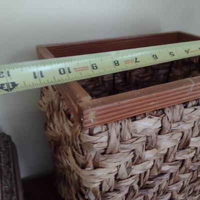 Pair of Decorative Home Accessories Items Kleenex Box Cover and Trash Receptable