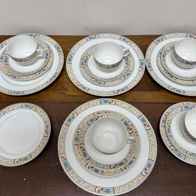 Sale Photo Thumbnail #552: In very good condition.