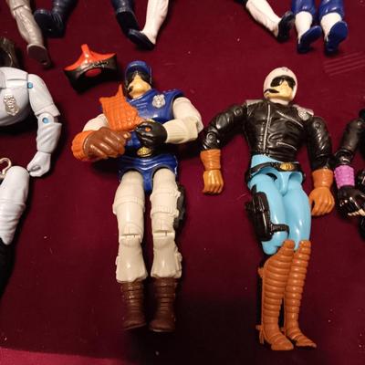 1988 C.O.P.S. 'n Crooks BY HASBRO (Please read description)