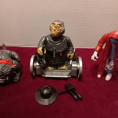 1980'S "OUTLAW SCUZZ" AND HIS "SCUZZ BUCKET", THUNDERCATS "MA-MUTT" AND "MUMM-RA"
