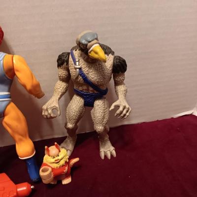 1980'S THUNDERCATS "TUSKA WARRIOR", "VULTUREMAN" AND "LION-O" WITH "SNARF"