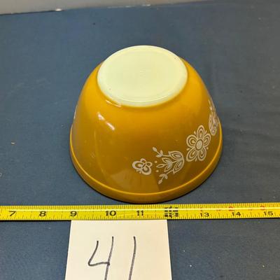 Vintage Pyrex Butterfly Gold Mixing Bowl