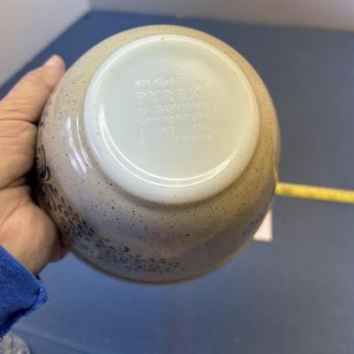 Pyrex Homestead Mixing Bowls
