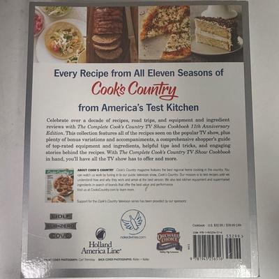 Sale Photo Thumbnail #588: Pair of softcover cookbooks. Near new condition.