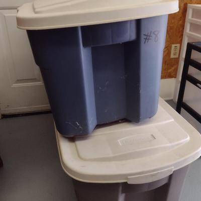 Pair of Plastic Storage Tubs with Lids