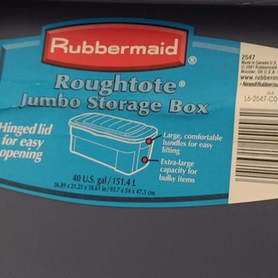 Pair of Plastic Storage Tubs with Lids