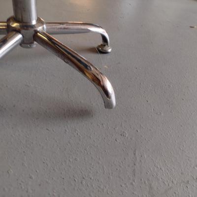 Drafting Stool with Footrest and Tractor Style Seat