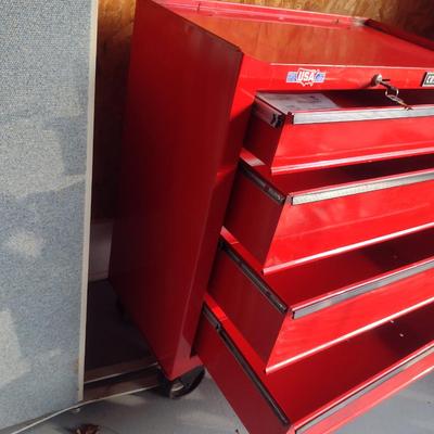 Craftsman Four Drawer Tool Chest on Casters with Key