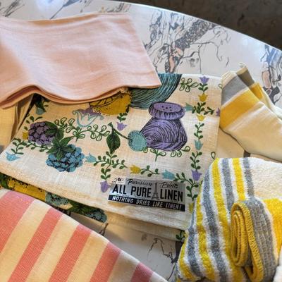 Vintage Kitchen Linens