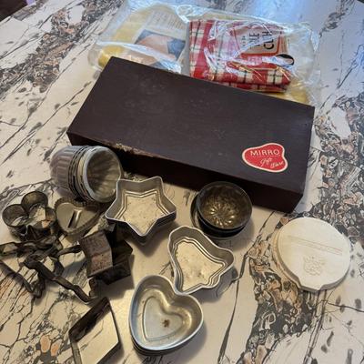 Vintage Cookie Cutters, Molds and More