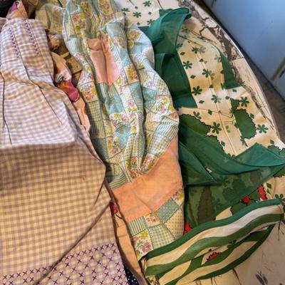 16 Vintage Ladies Aprons