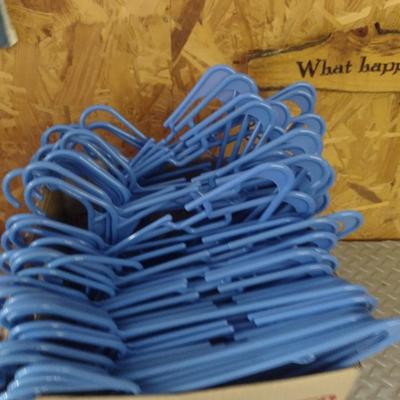 Plastic Clothes Hangers