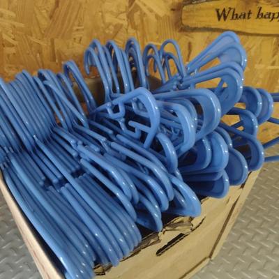 Plastic Clothes Hangers