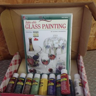 Acrylic Paints and Glass Painting Book