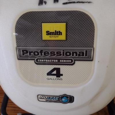 Backpack Sprayer- Four Gallon Capacity