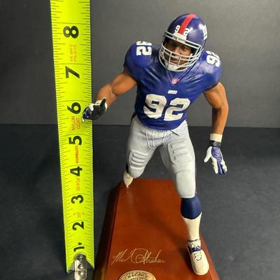 Danbury Mint - Michael Strahan Figurine