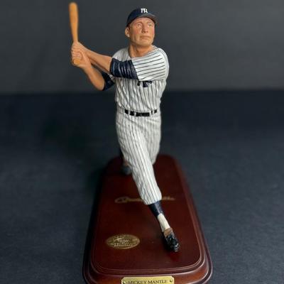 Danbury Mint - Mickey Mantle Figurine